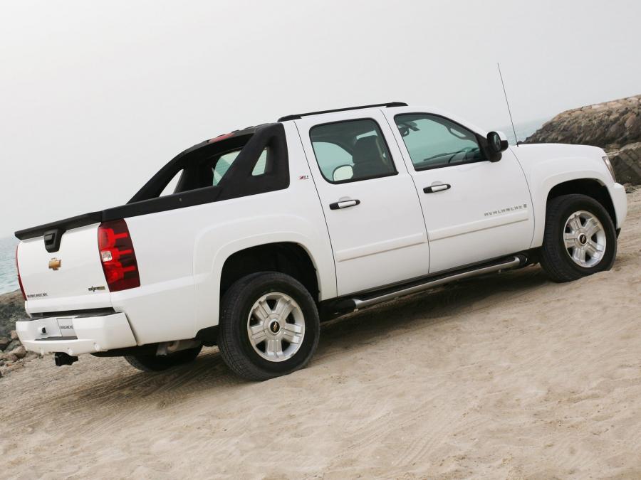  Chevrolet Avalanche Z71 2007 года  (фото 3 из 9)